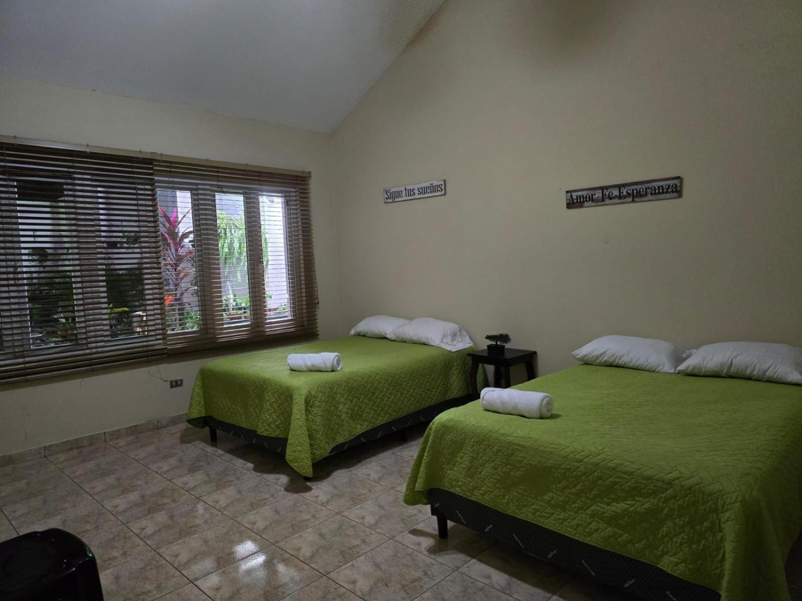Hostal Casa Luna Santa Ana Exterior foto